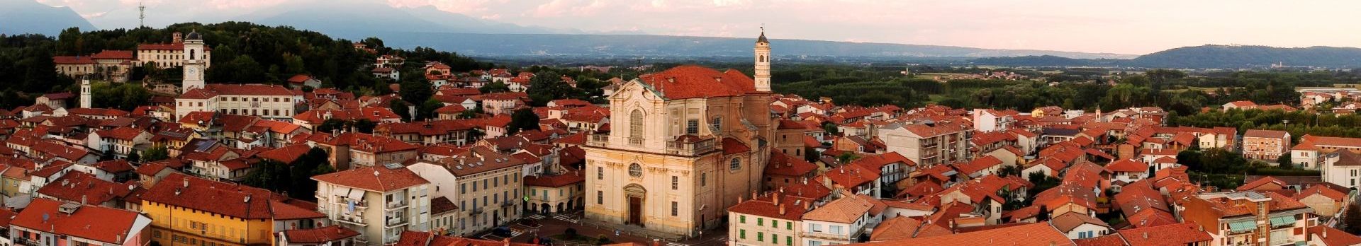 vista del comune di strambino